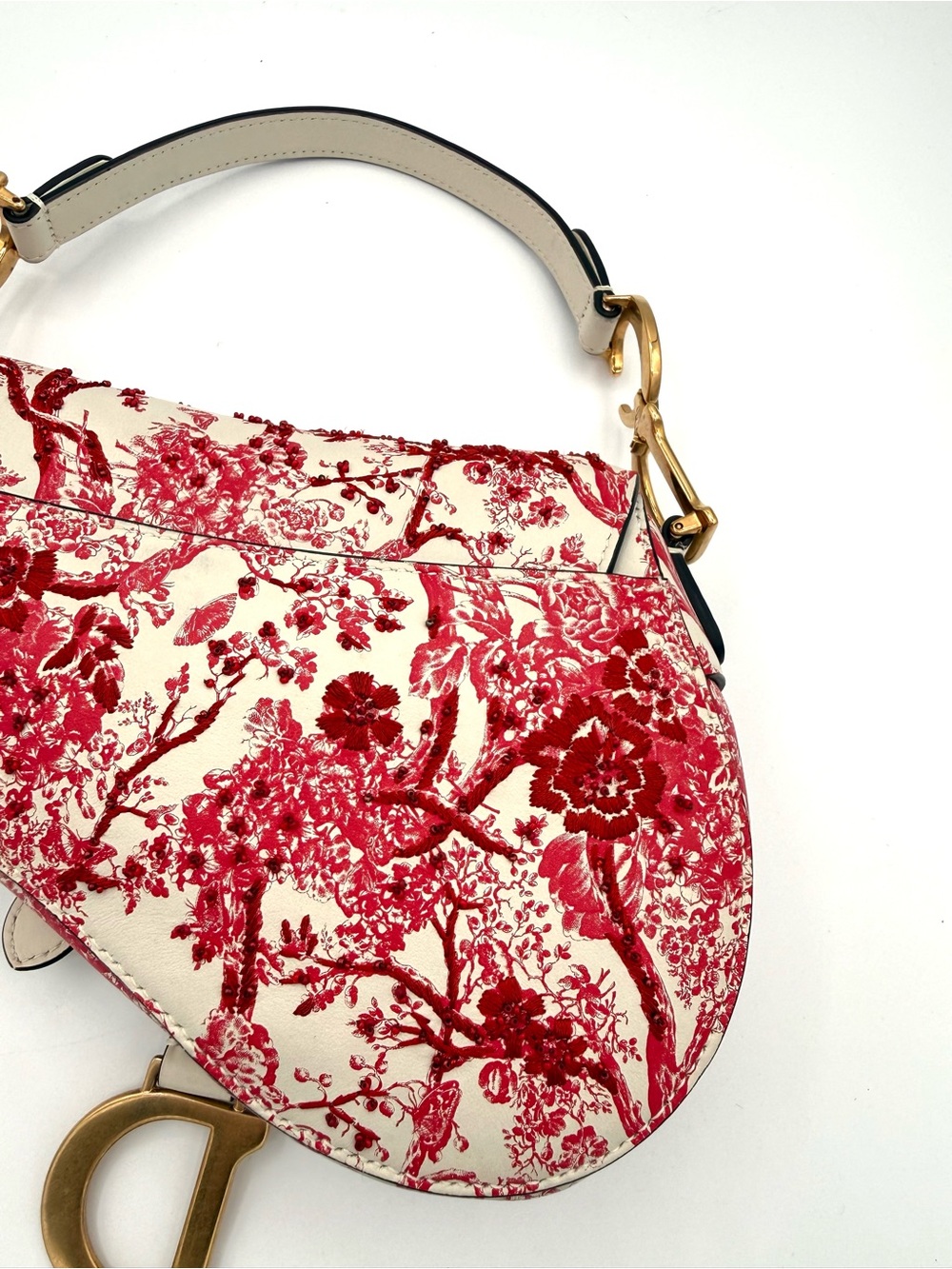 Dior Limited Edition Red and White Rose Beaded Embroidered Saddle Shoulder Bag - Picture 10 of 14